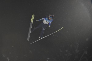 1本目100.0mで首位の伊藤有希選手